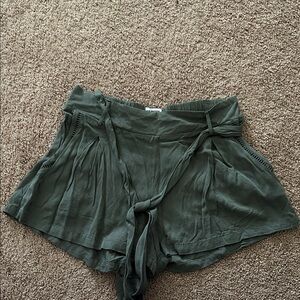 Steve Madden High Waist Olive Shorts